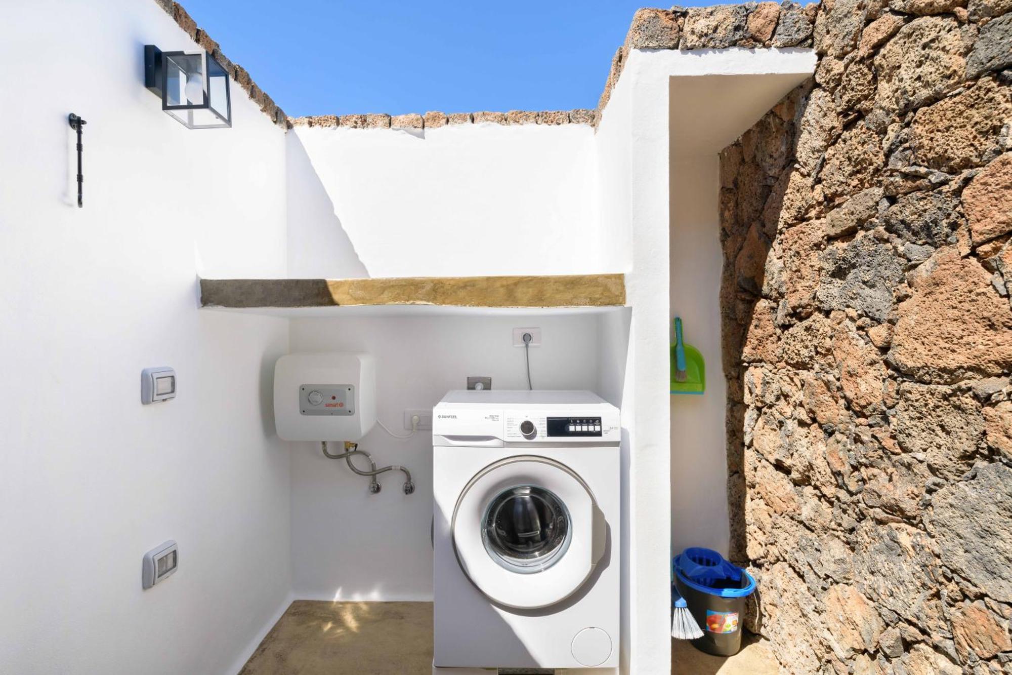 Apartamento Los 4 Nobles Tinajo Esterno foto
